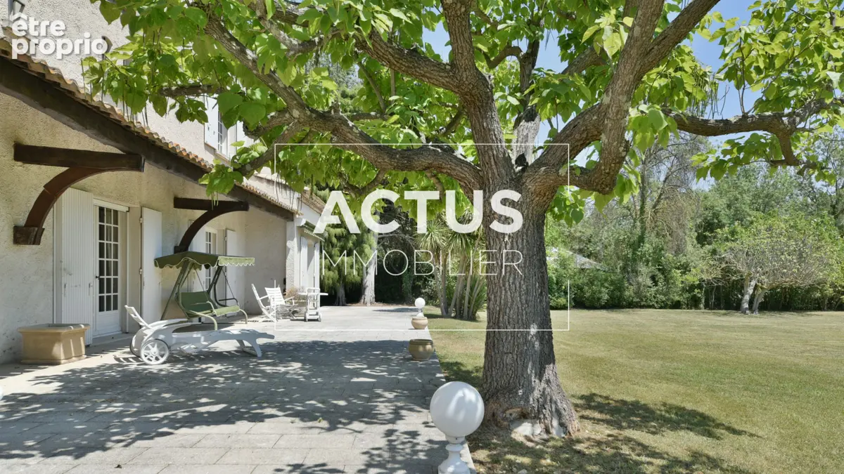 Maison 8 pièces 284 m² à vendre à Salon-De-Provence (13300) - photo 7