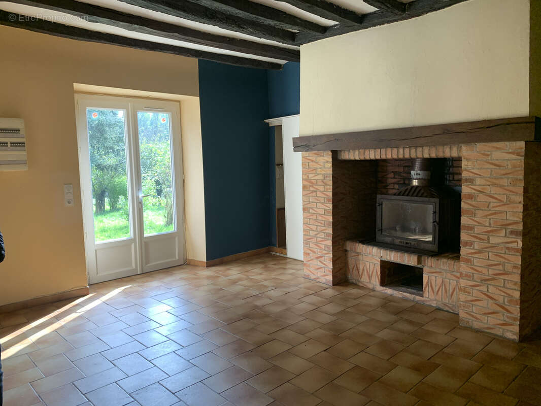 Maison à CROSMIERES