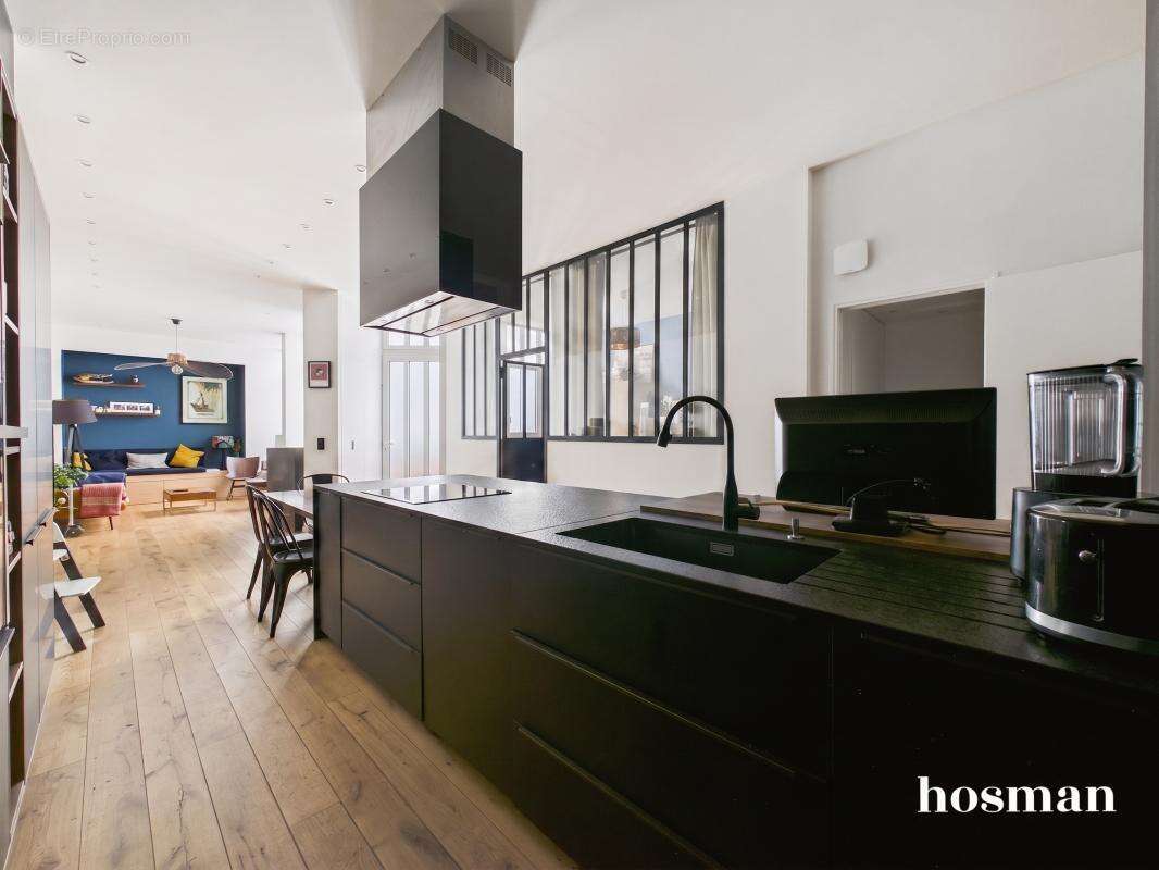 Superbe appartement esprit loft - 3 pièces 80m² - Calme absolu sur cour pavée - Belle hauteur sous plafond - Paris 75010 - photo 6