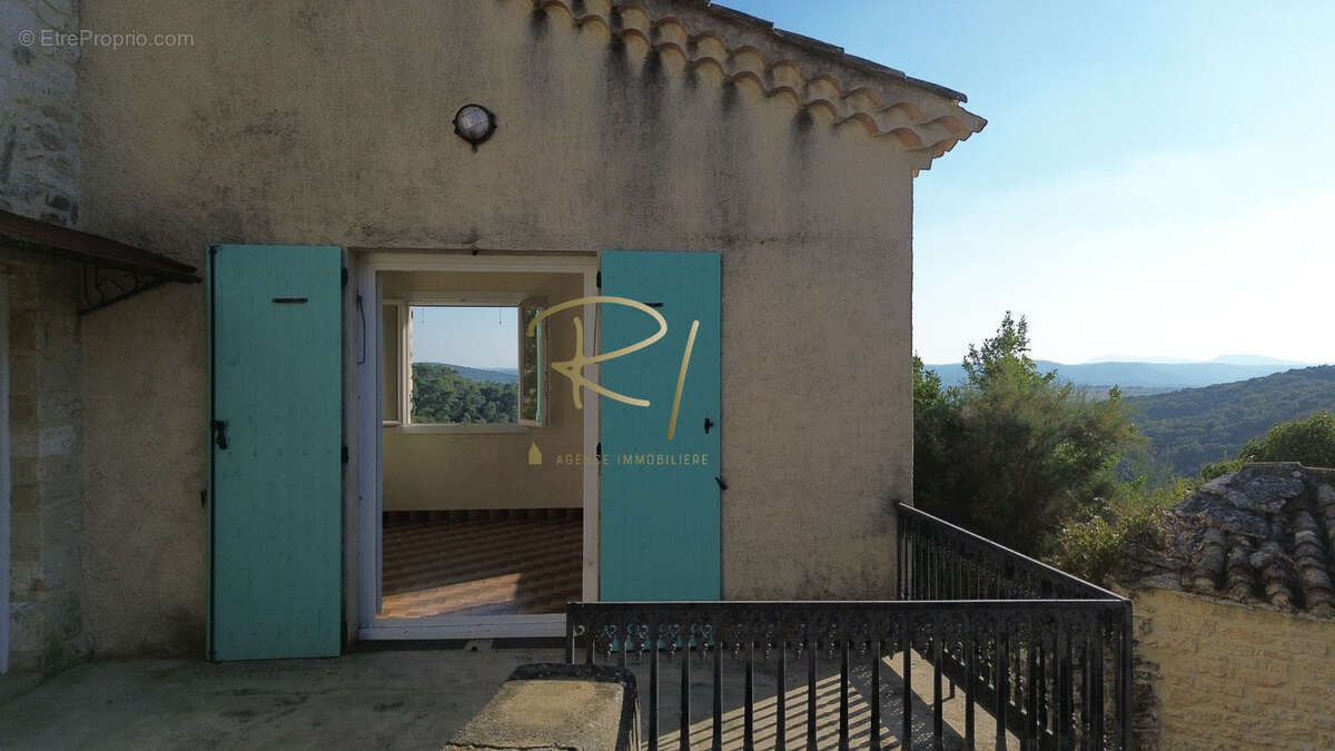 Maison à ORGNAC-L&#039;AVEN