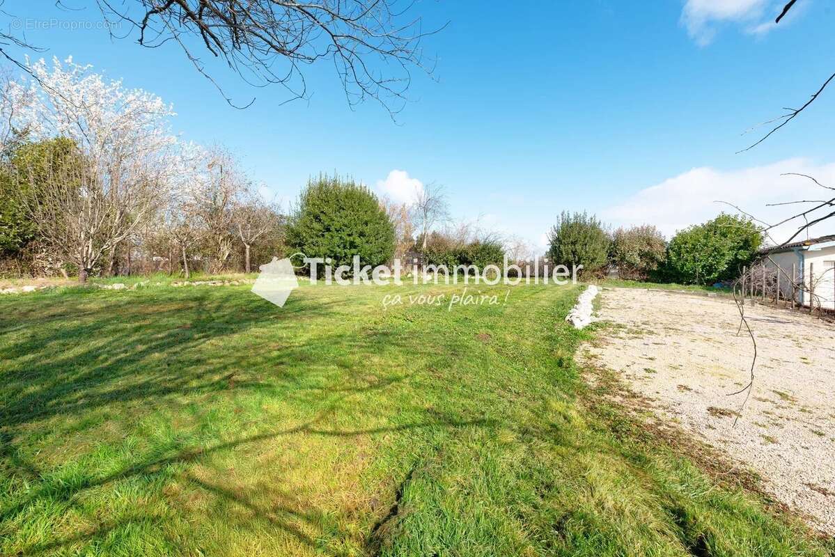 Maison à LE BURGAUD