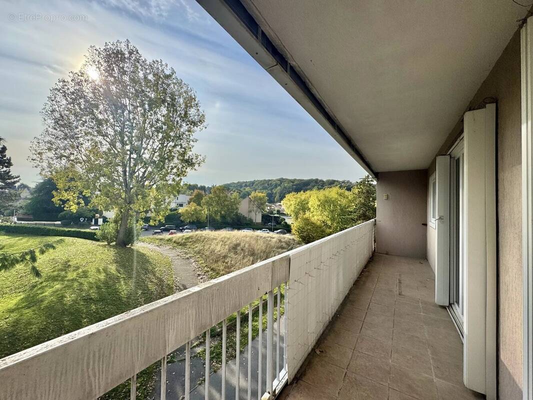 Appartement à VERRIERES-LE-BUISSON