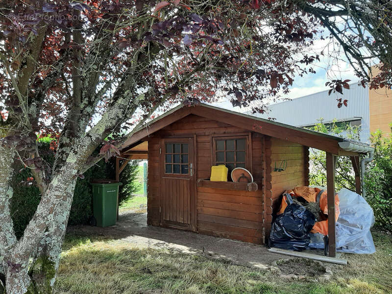 Maison à LUZY
