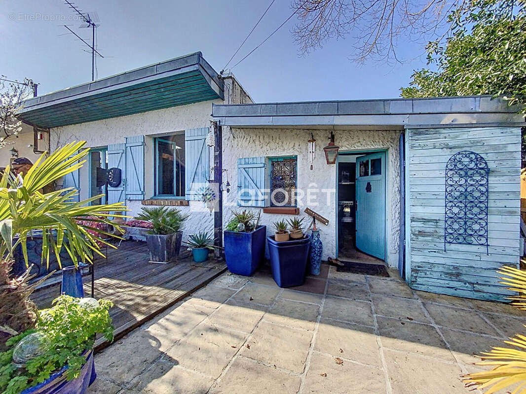 Maison à VERNEUIL-SUR-SEINE