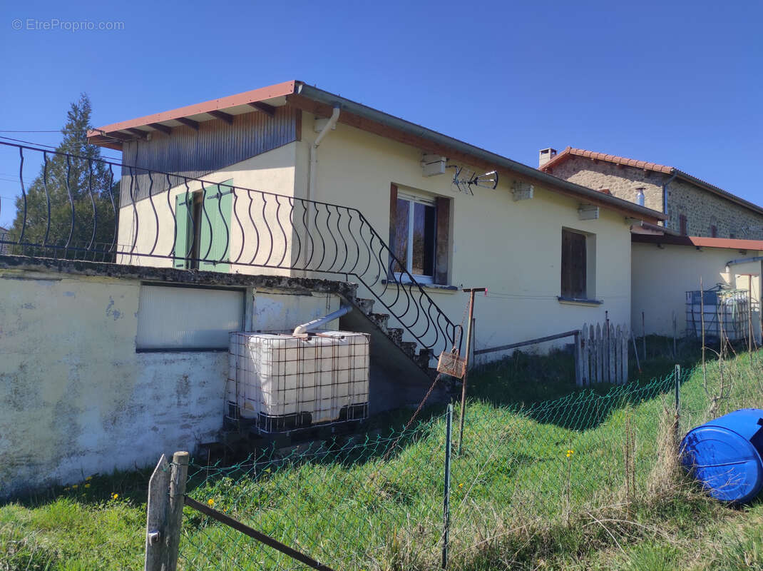 Maison à LAPTE
