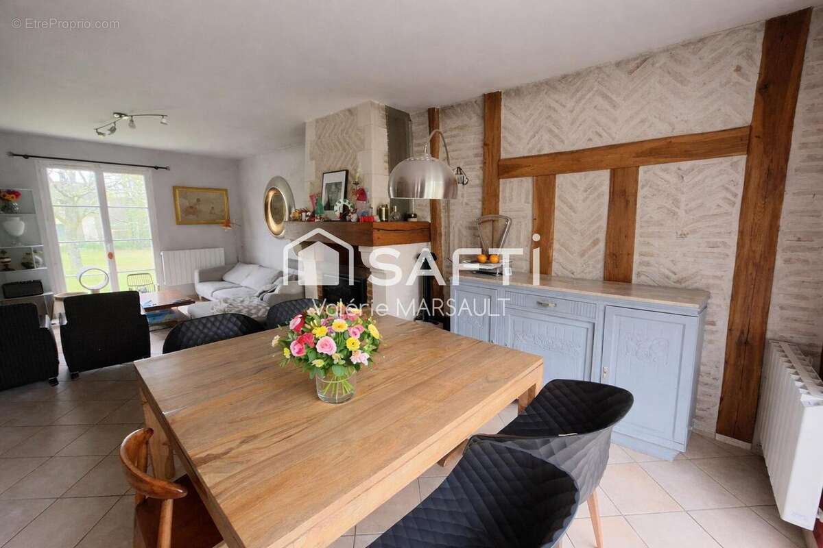 Photo 4 - Maison à SAINT-ETIENNE-DE-CHIGNY