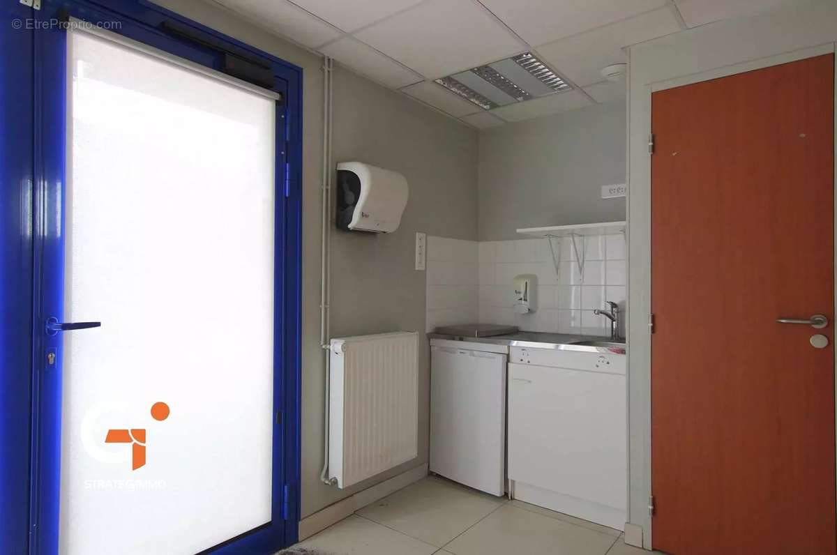 Commerce à SAINT-ETIENNE-DU-ROUVRAY