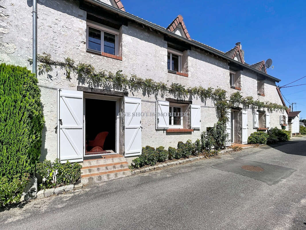 Maison 185 m² à Clery-Saint-Andre  - photo 9