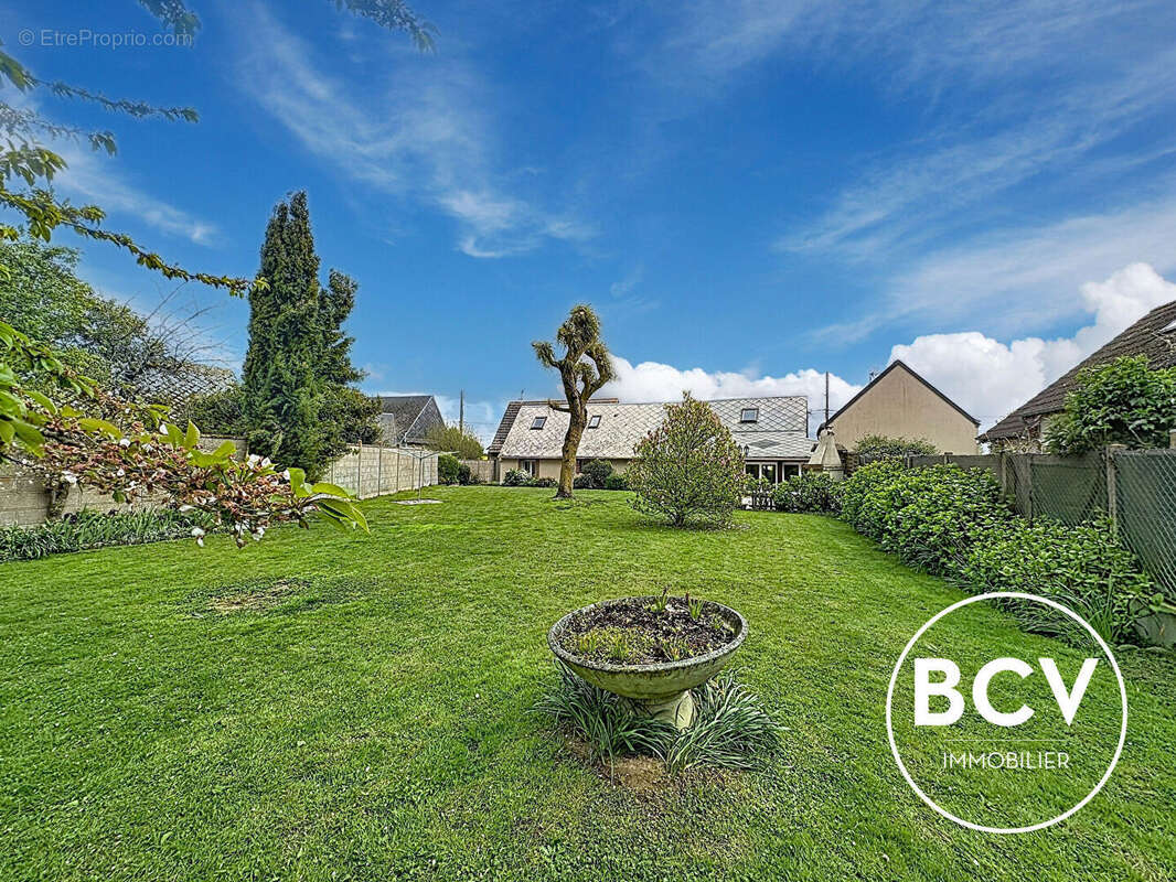 Maison à FONTENAY-SUR-EURE