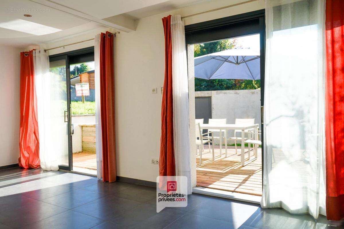 Maison à SAINT-MARTIN-D&#039;URIAGE