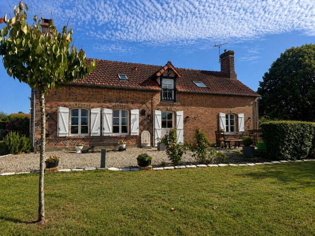 Maison à CHAUMONT-SUR-THARONNE