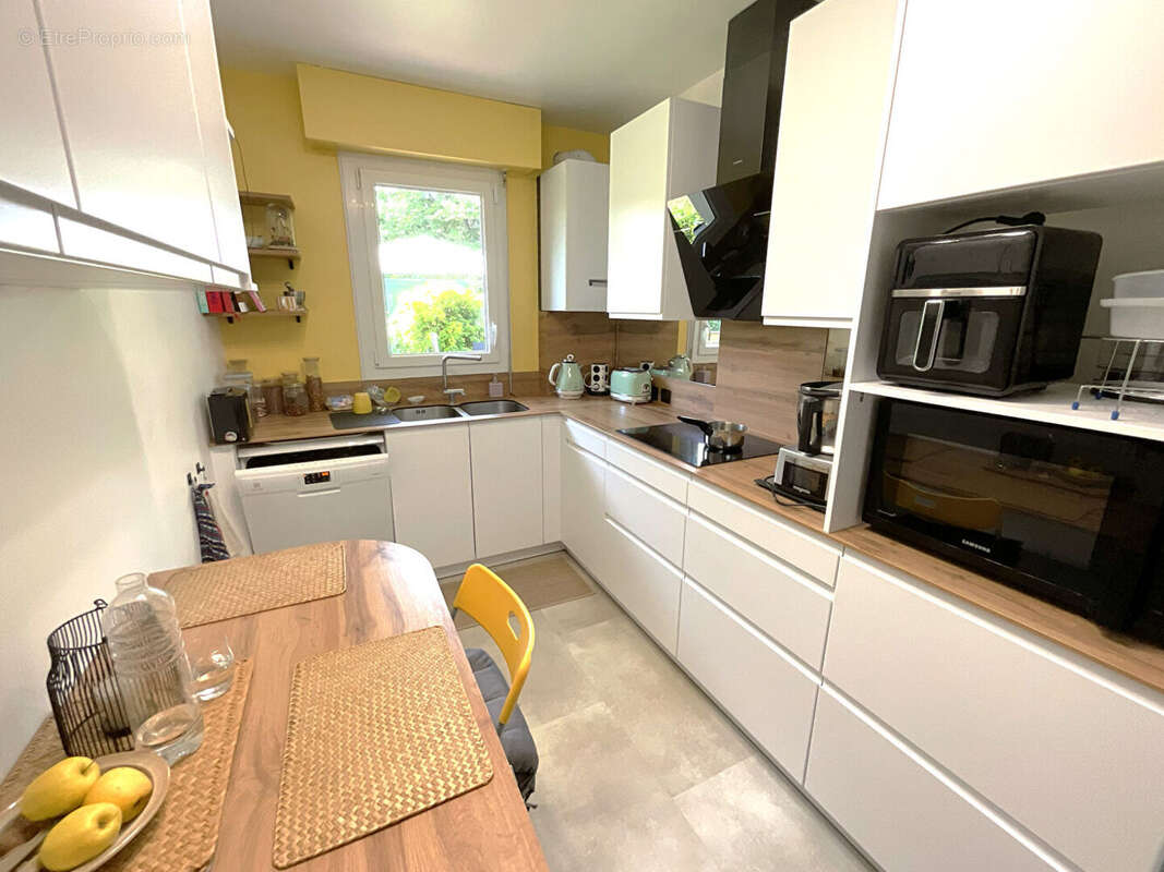 Appartement à MONTIGNY-LE-BRETONNEUX