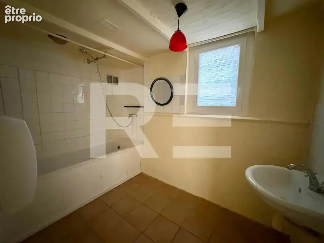 Bagnols-sur-ceze - villa 3 chambres sur 1200m2 de terrain - fort potentiel - photo 5