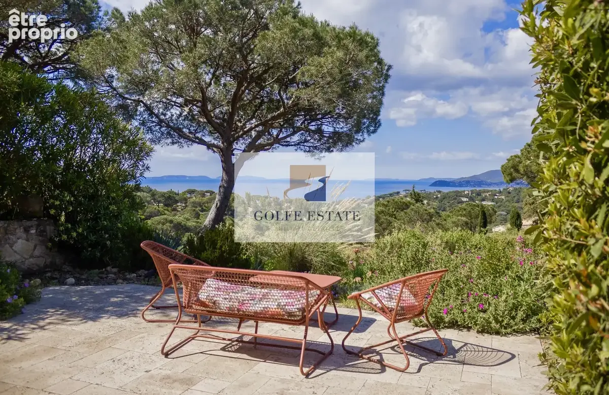 RARE À GIGARO vue mer : mas de 100 m2 avec 3 chambres - photo 1