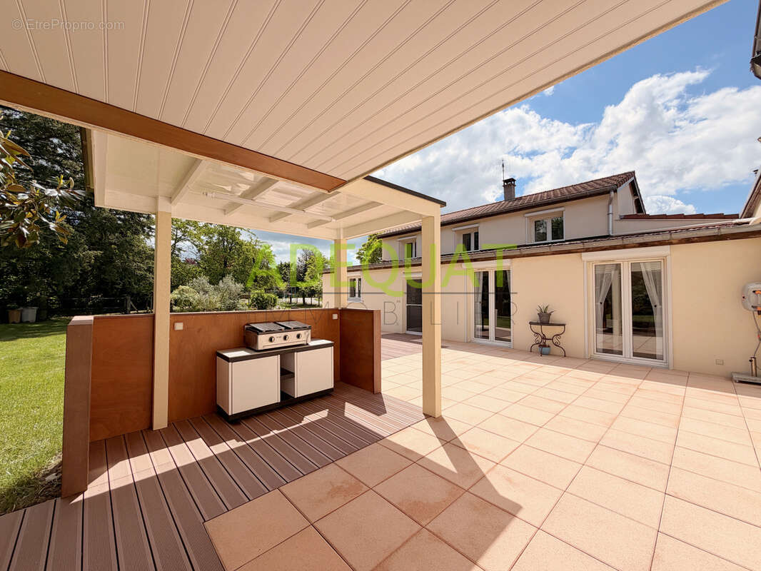 Maison à DIEMOZ