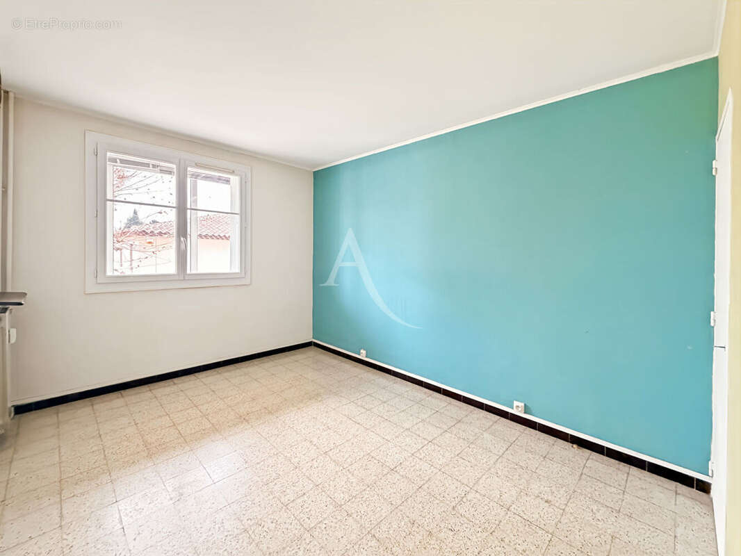 Appartement à MARSEILLE-12E