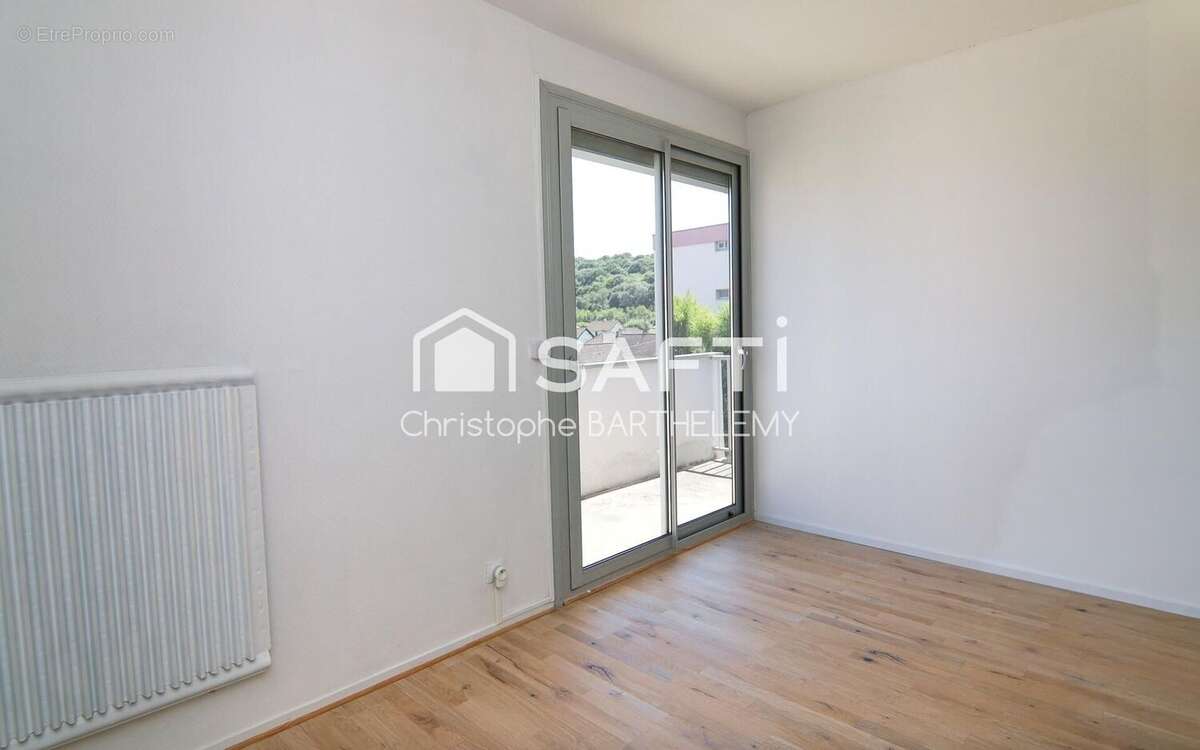 Photo 8 - Appartement à SAINT-PIERRE-LES-ELBEUF