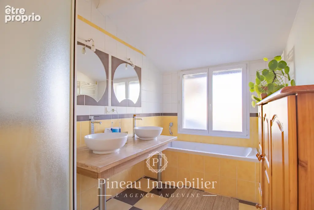 À découvrir - Maison familiale dans un quartier prisé d'Angers - photo 10