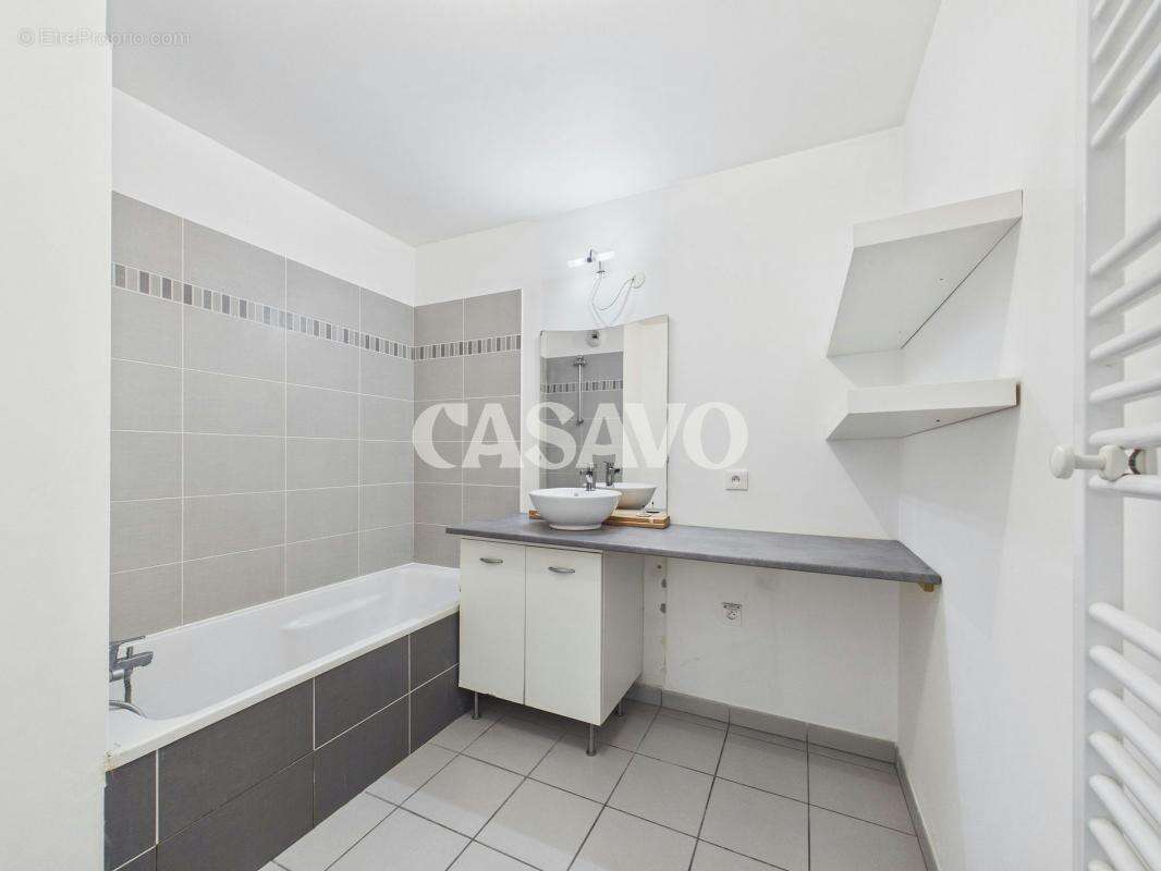 Vente Appartement 3 pièces de 65m² - 69800 Saint-Priest - photo 11