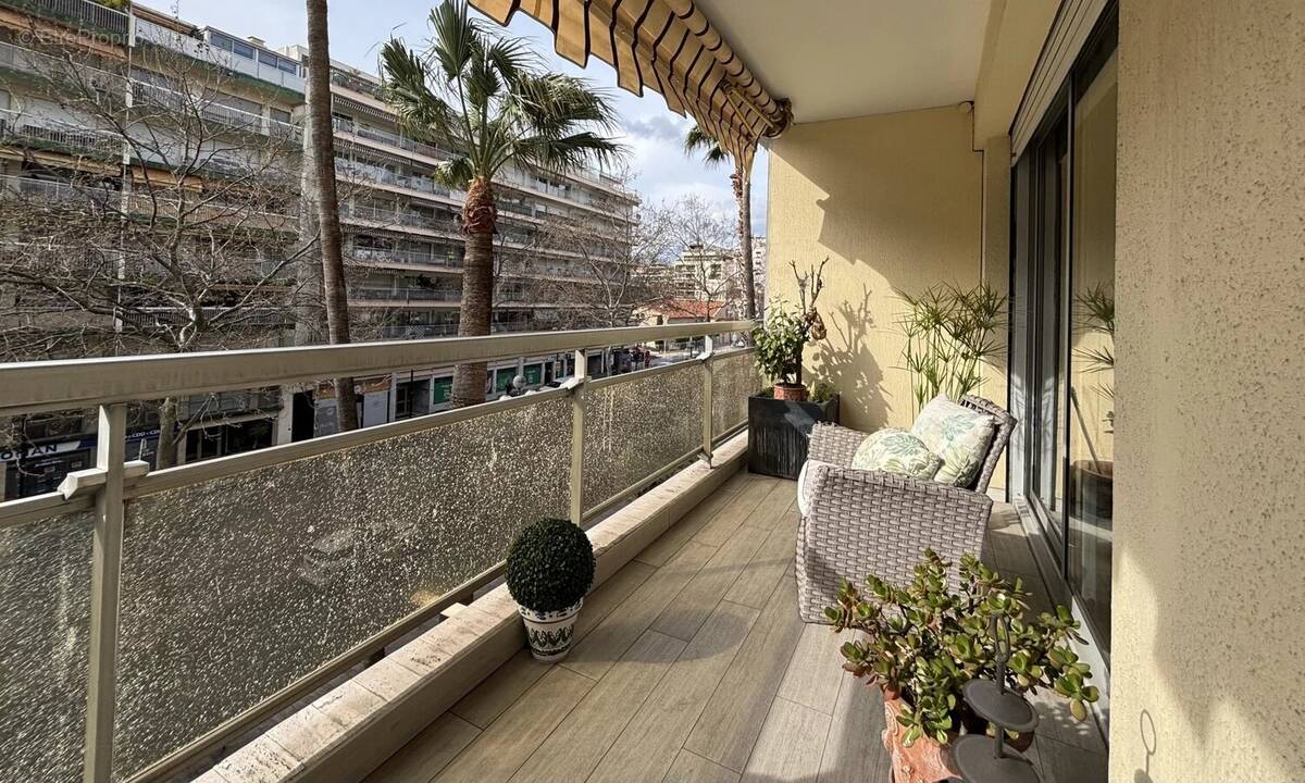 Appartement à CANNES