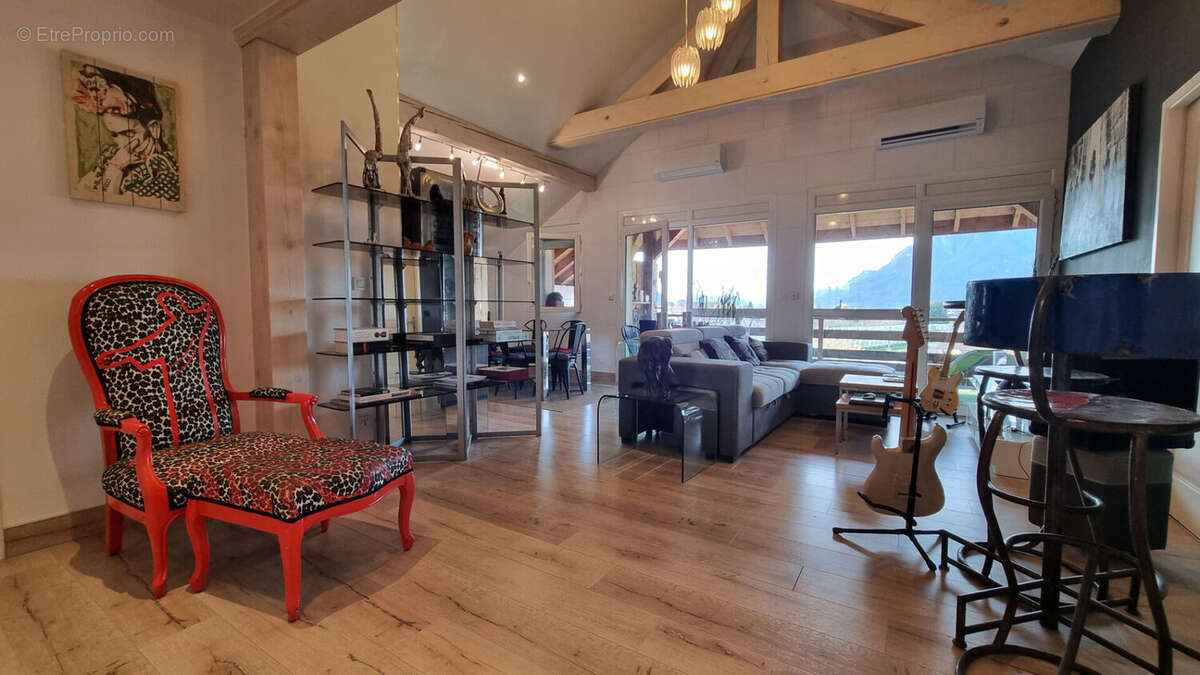 Appartement à SCIONZIER