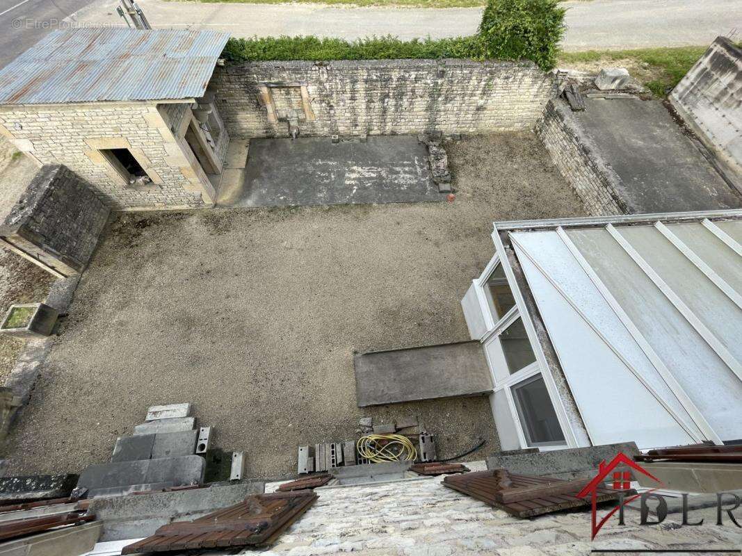 Maison à LANEUVELLE