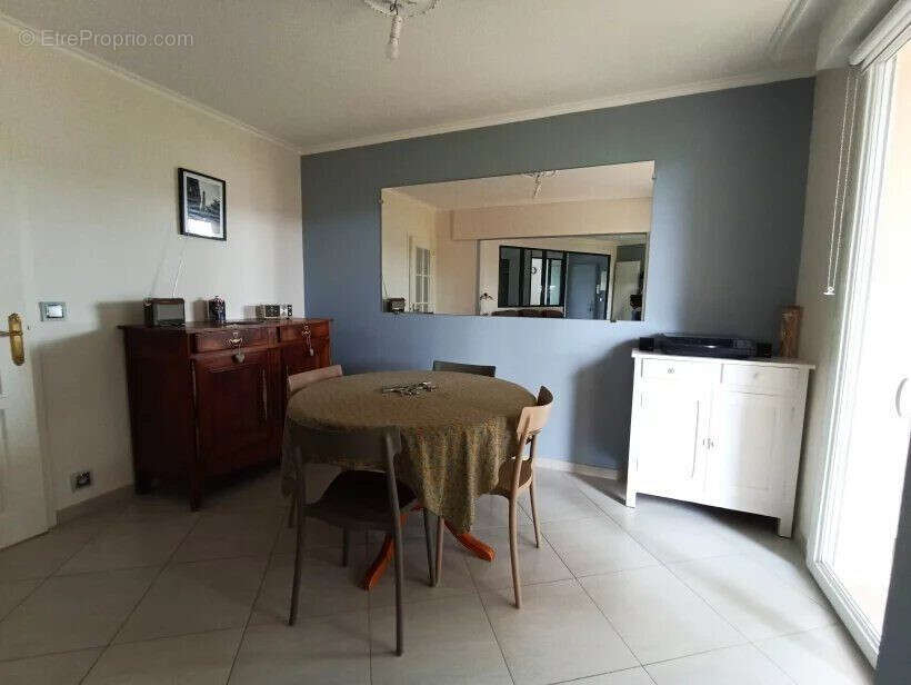                  Salle à manger - Appartement à SAINT-NAZAIRE