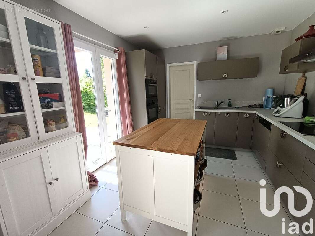 Photo 4 - Maison à CUSSET