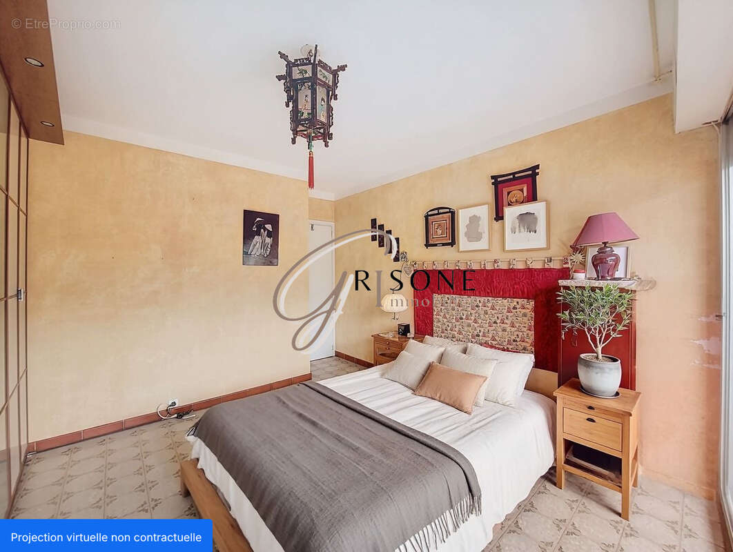 Appartement à SIX-FOURS-LES-PLAGES