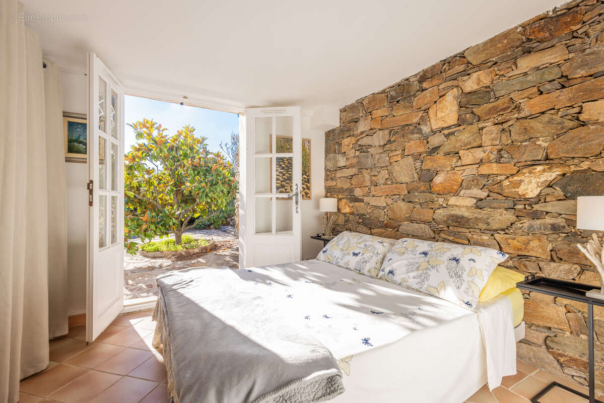 Maison à LA CROIX-VALMER