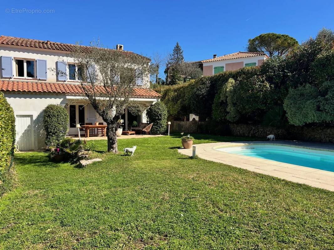 Maison à CAGNES-SUR-MER