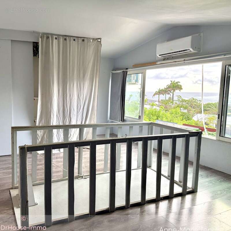 Maison 114 m² à Saint-Pierre  - photo 7
