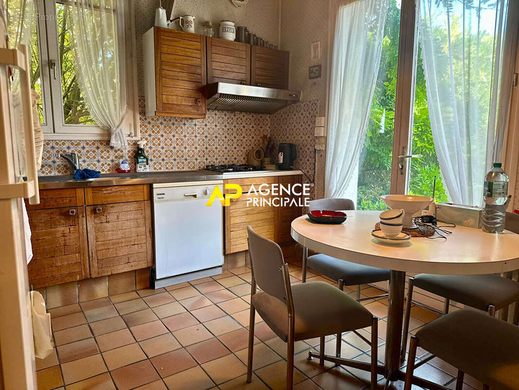Sartrouville - Le Fresnay Vieux Pays - Maison 6 pièces 130 m2 - photo 4