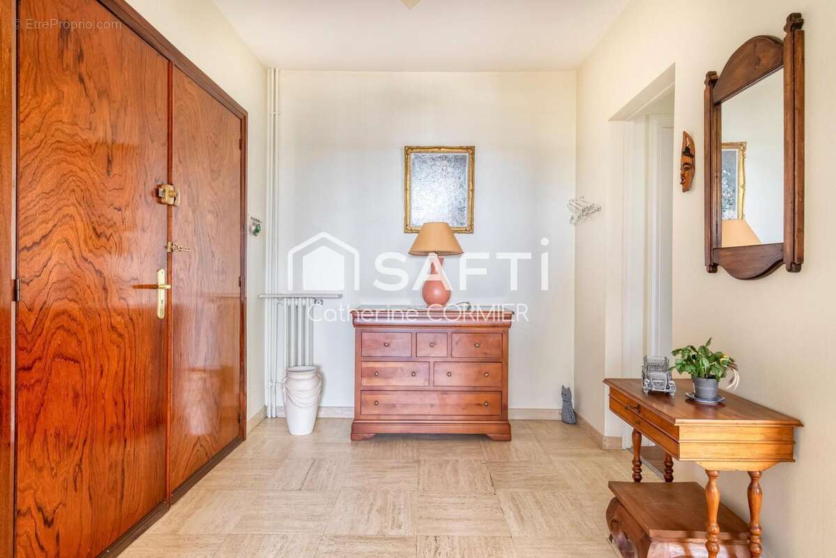 Photo 8 - Appartement à AVRILLE