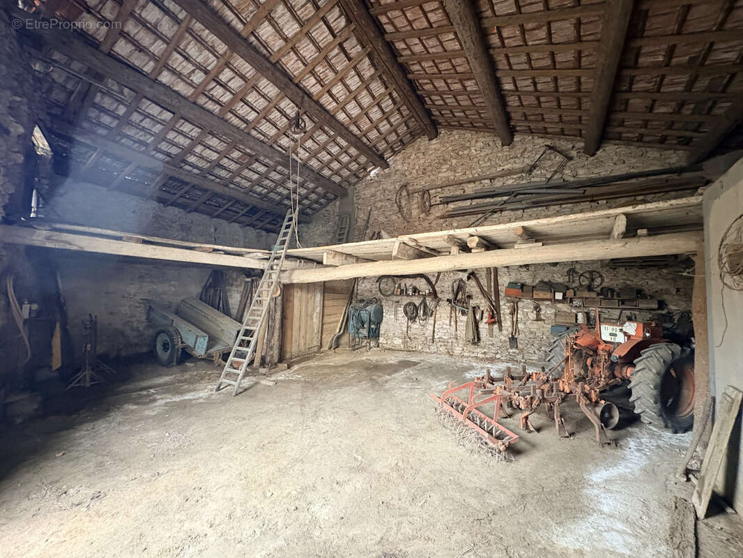 Maison à LA CALMETTE