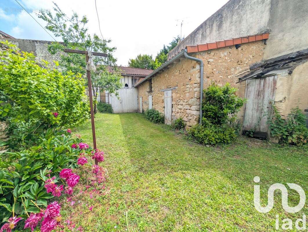 Photo 4 - Maison à MONTMORILLON