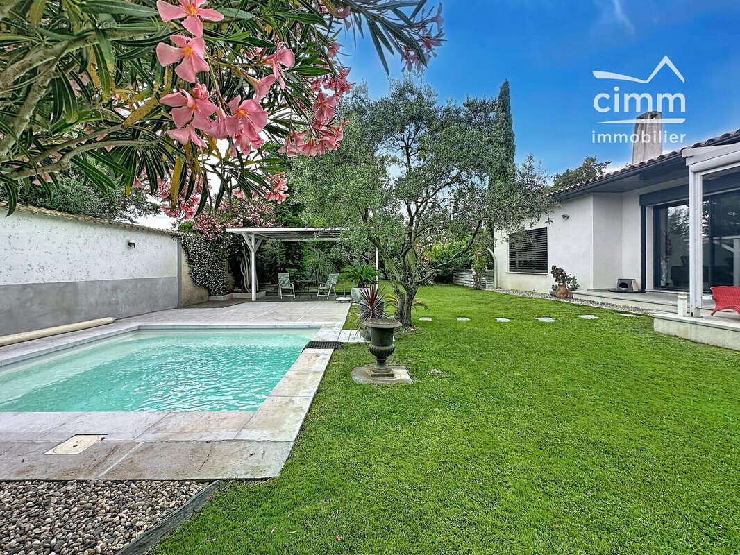 Maison 180 m² à Morieres-Les-Avignon  - photo 9