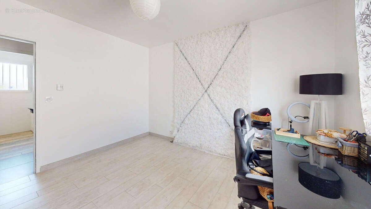 Maison à VAUX-SUR-MER