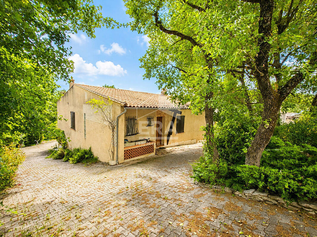 Maison à CHATEAU-ARNOUX-SAINT-AUBAN
