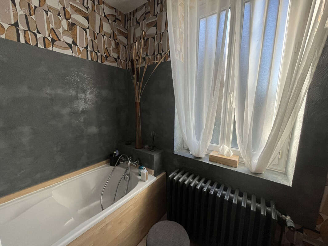 Maison à MONTCEAU-LES-MINES