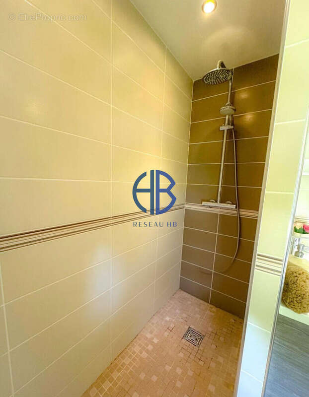 Maison à LA TOUR-DU-PIN