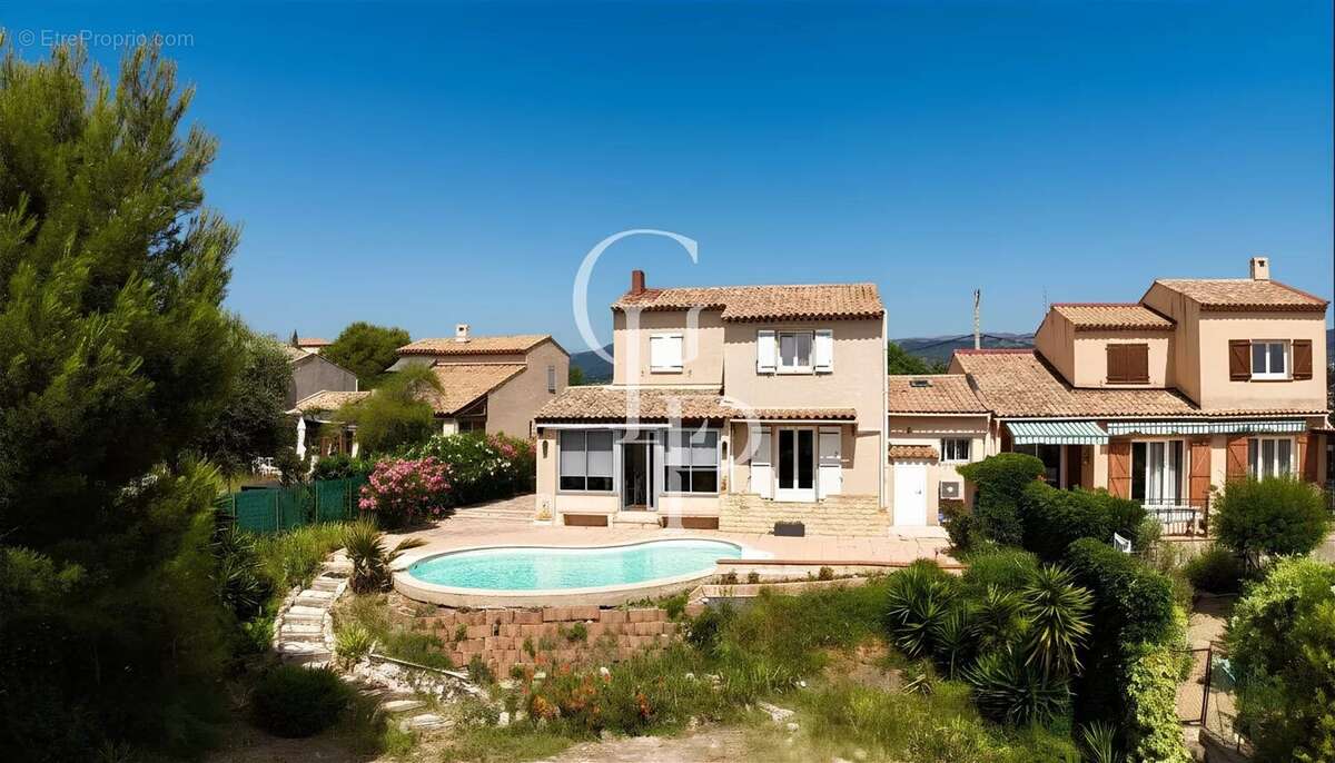 Maison à CAGNES-SUR-MER