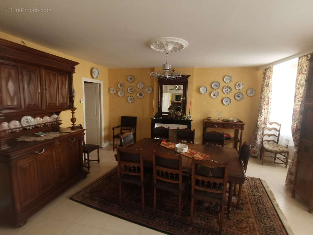 Maison à SAINT-CLAUD