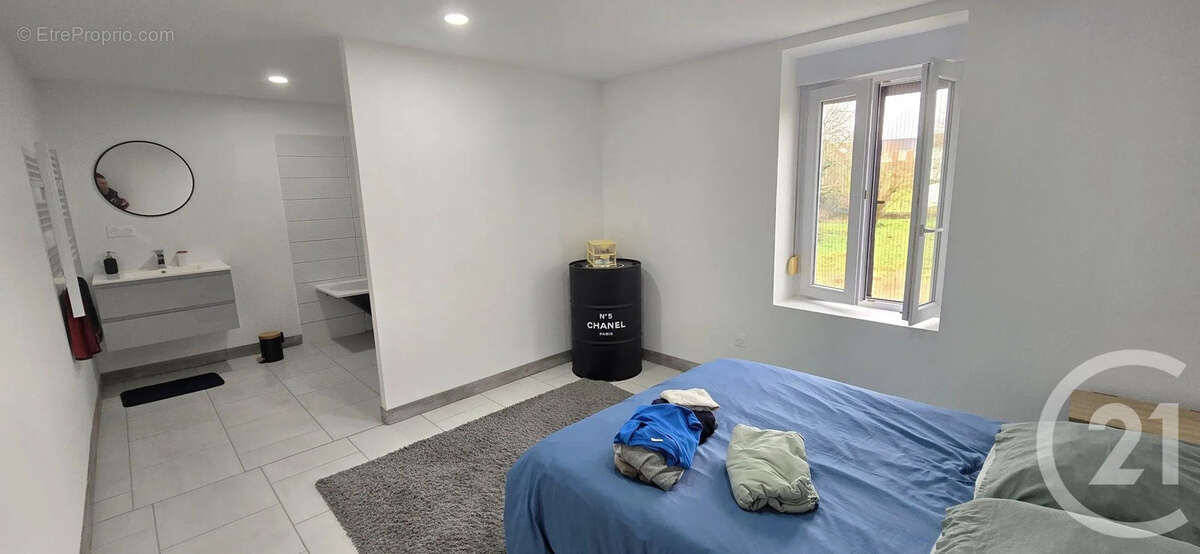 Appartement à ECUISSES