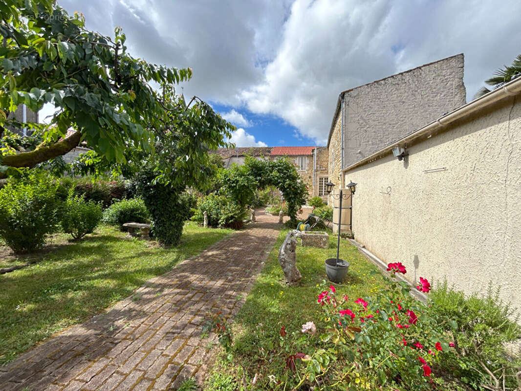 Maison Le Gua 7 pièce(s) 227 m2 - photo 4