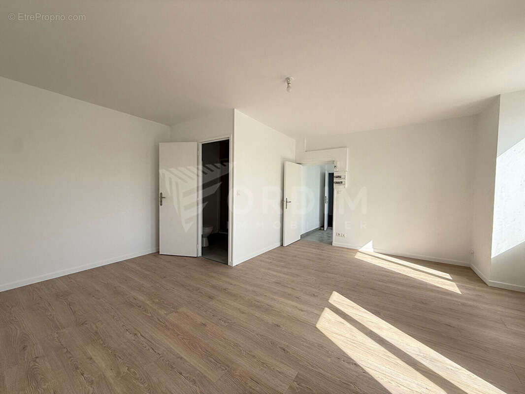 Appartement à NEUVY-SUR-LOIRE