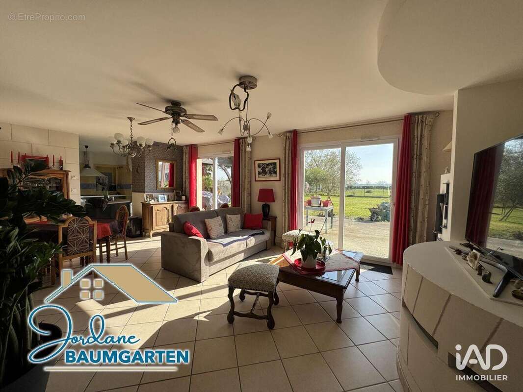 Photo 2 - Maison à ARVERT