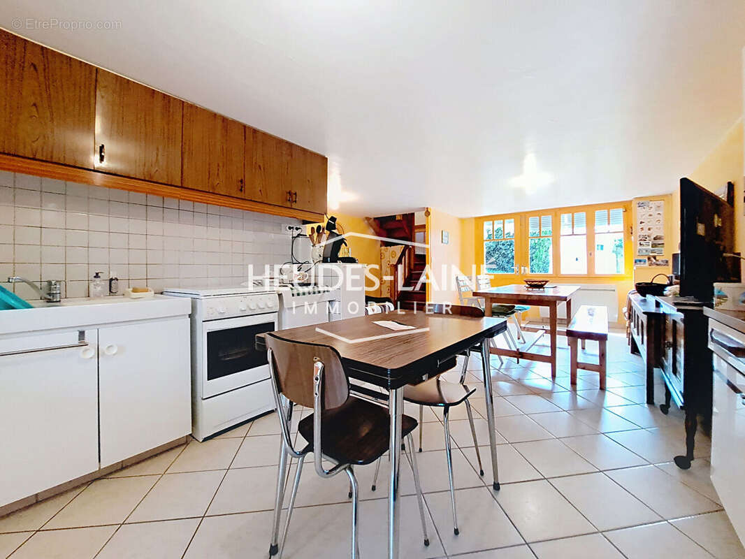 Maison à SAINT-PAIR-SUR-MER