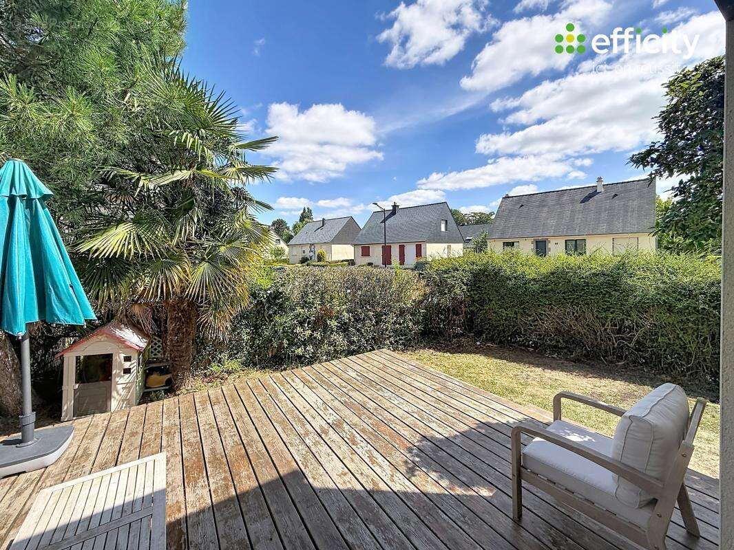 Maison 120 m² à Saint-Jacques-De-La-Lande  - photo 12