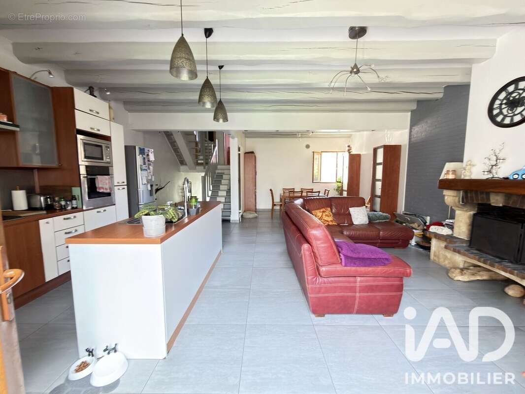 Photo 2 - Maison à SARTROUVILLE